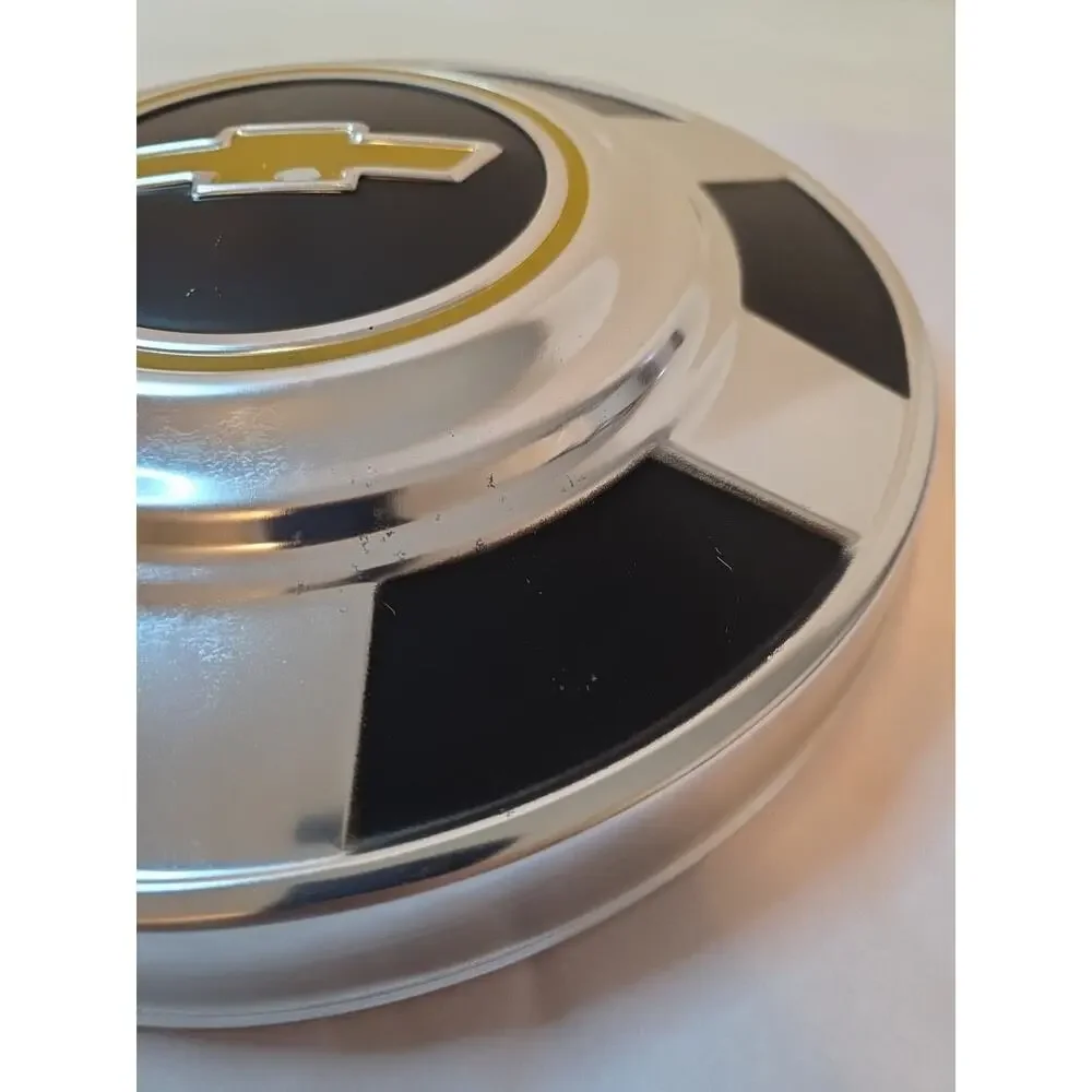 Chevrolet 2500 Dog Dish Cap Gold Bow Tie 3/4 Ton
